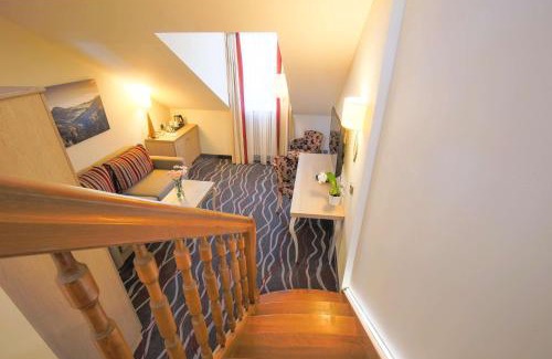 Miesbach Hotel | Hotel Bayerischer Hof Miesbach, BW Premier Collection