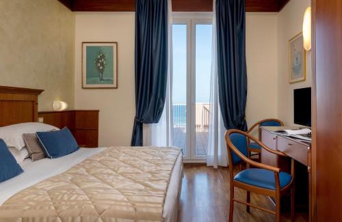 Marina Centro Hotel | Hotel Bellevue