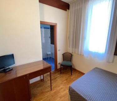 Marina Centro Hotel | Hotel Bellevue