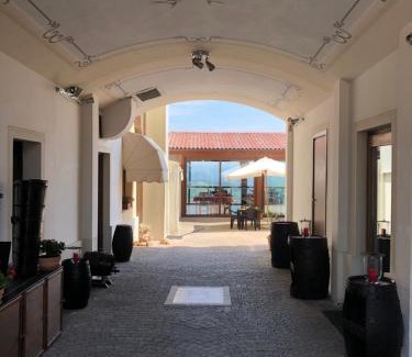 Alice Bel Colle Hotel | Hotel Belvedere