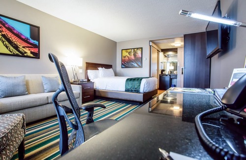 Southeast Calgary Hotel | Hotel Blackfoot
