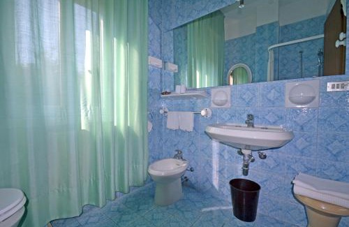 Bagni di Tabiano Hotel | Hotel Boomerang - Check-in & Meals in front at hotel Sporting