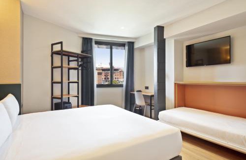 La Font de la Guatlla Hotel | Hotel Brick Barcelona