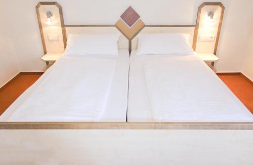 Nickenich Hotel | Hotel Burgklause