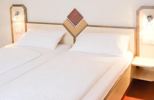 Nickenich Hotel | Hotel Burgklause