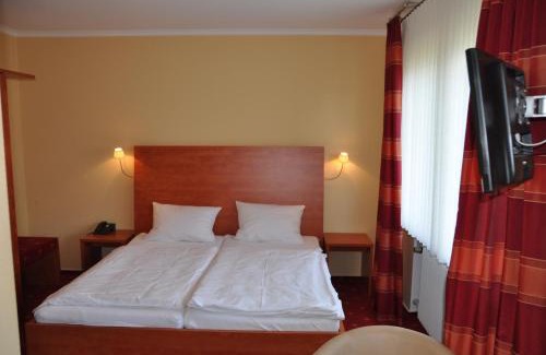 Kueser Plateau Hotel | Hotel Café Ernst