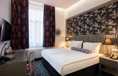 Old Town Hotel | Hotel Central Sarajevo - Gym, Pool & Spa