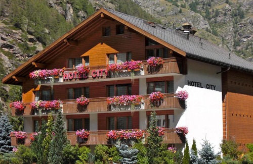 Taesch Hotel | Hotel City