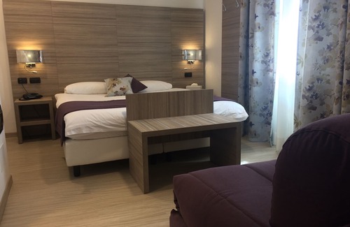 Varazze Hotel | Hotel Coccodrillo