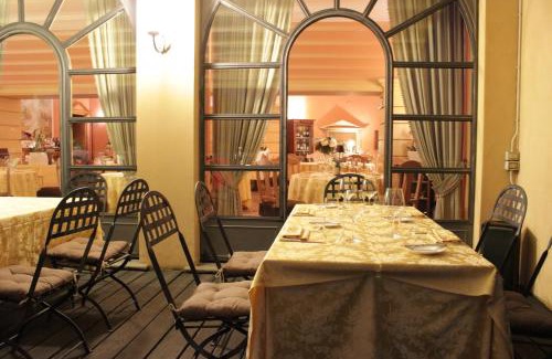 Aggregazione Rionale 4 Hotel | Hotel Colonne