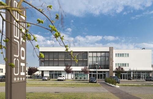 Borgo Montone Hotel | Hotel Cube