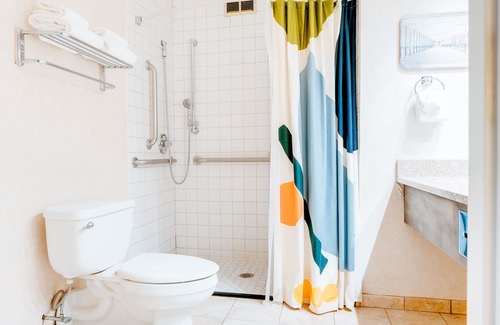 North Adams Hotel | Hotel Downstreet, an Ascend Collection Hotel