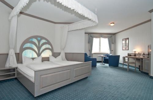 Hohenstein-Ernstthal Hotel | Hotel DREI SCHWANEN - Ristorante Due Fratelli