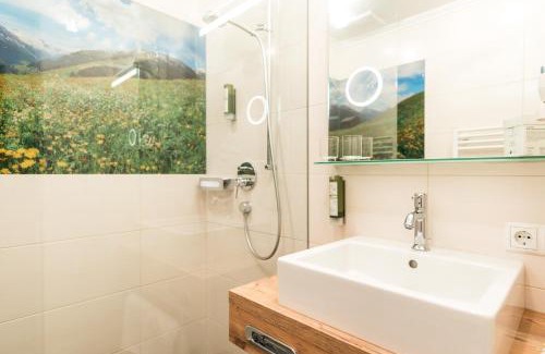 Juns Hotel | Hotel Eden