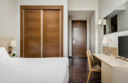 Sant Joan Despi Hotel | Hotel Exe Barcelona Gate