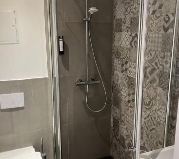 Volmerswerth Hotel | Hotel Fährhaus km734