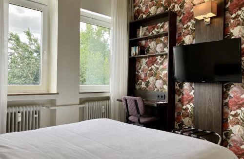 Volmerswerth Hotel | Hotel Fährhaus km734