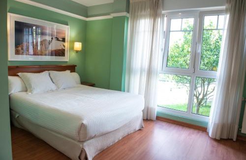 San Vicente de la Barquera Hotel | Hotel Faro de San Vicente
