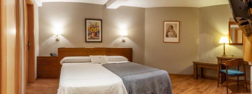 Llivia Hotel | Hotel Fonda Merce