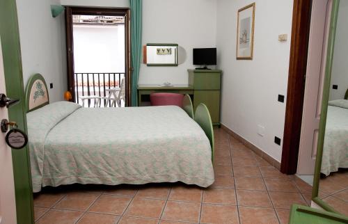 Acquafredda Hotel | Hotel Gabbiano