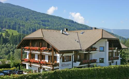 Monguelfo Hotel | Hotel Garní Sunnleit´n