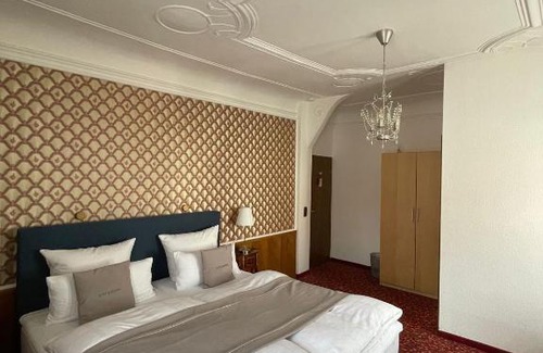 Bad Urach Bed & Breakfast | Hotel Garni Ratstube