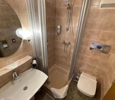 Bad Urach Bed & Breakfast | Hotel Garni Ratstube