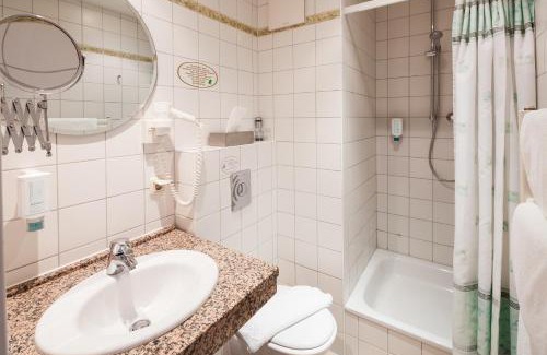 Neustrelitz Hotel | Hotel Garni Schlossgarten