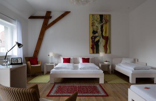 Schluesselfeld Hotel | Hotel Gasthof Zum Storch