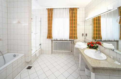 Munchen District House | Hotel Grasbrunner Hof