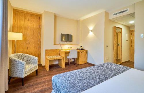 Perchel Sur Hotel | Hotel Guadalmedina