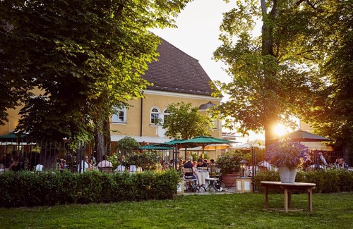 Ebersberg District Hotel | Hotel Gutsgasthof Stangl