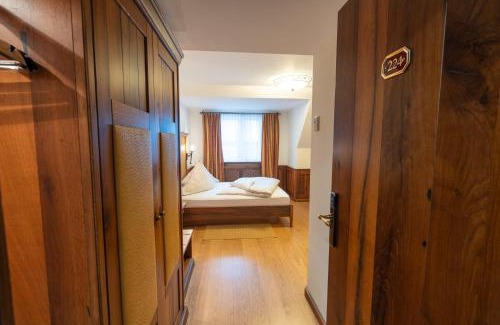 Finningen Hotel | Hotel Hirsch