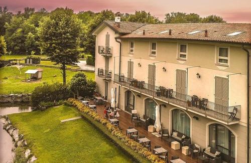Merone Hotel | Hotel Il Corazziere