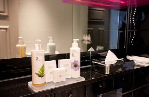 Earl's Court Hotel | Hotel Indigo London - Kensington by IHG