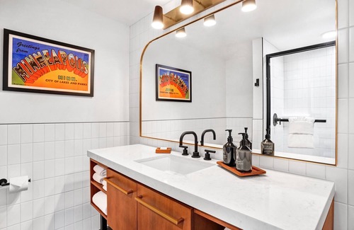 Downtown West Hotel | Hotel Indigo Minneapolis Downtown by IHG