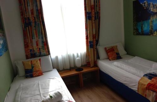 Stadtbezirk 3 Hotel | Hotel Karolinger