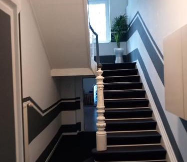 Stadtbezirk 3 Hotel | Hotel Karolinger