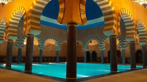M'Hamid El Ghizlane Hotel | Hotel Kasbah Azalay