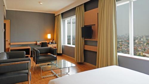 Palmerah Hotel | Hotel KIMAYA Slipi Jakarta By HARRIS