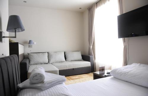 Lisina Hotel | Hotel Kraljevi Čardaci