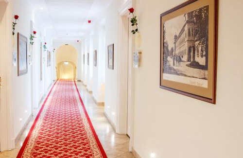 Tata Hotel | Hotel Kristály Imperial