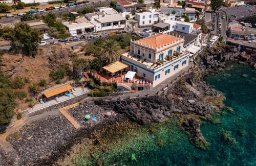 Rinella Hotel | Hotel L'Ariana ISOLE EOLIE - UNA Esperienze
