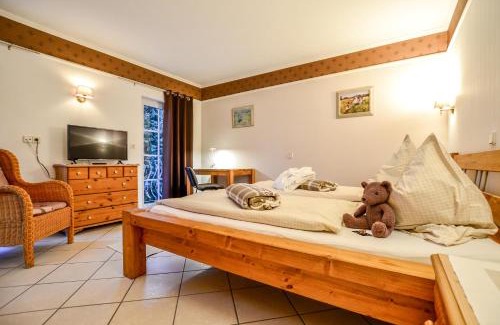 Elkenroth Hotel | Hotel Landhaus Krombach