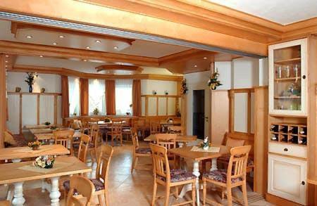 Kirchensittenbach Hotel | Hotel-Landpension Postwirt