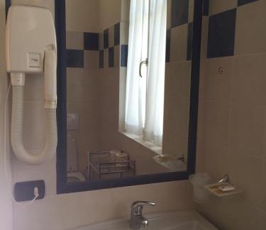 Azzano Hotel | Hotel Lario