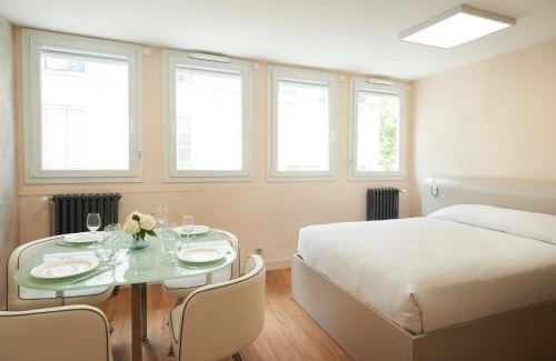 Decre-Cathedrale Hotel | Hotel Le Petit Duquesne