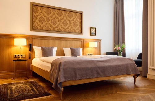 Spandau Hotel | Hotel Lindenufer