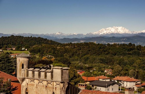 Azzate Hotel | Hotel Locanda Dei Mai Intees
