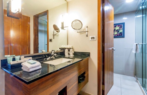 Zona Rio Hotel | Hotel Lucerna Tijuana